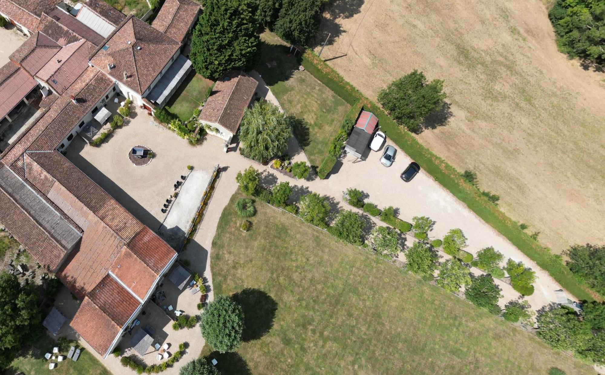Gites de Cognac Bréville Extérieur photo