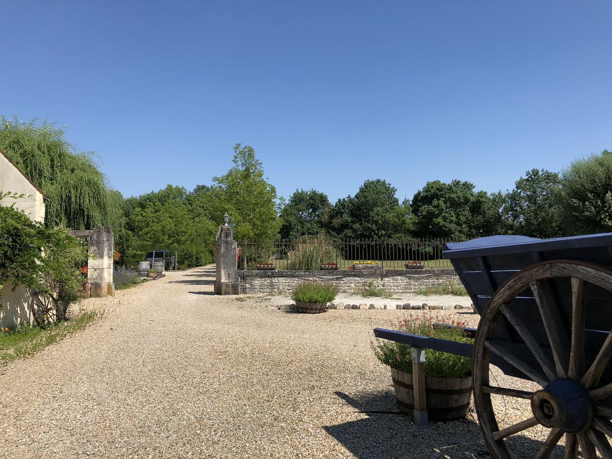 Gites de Cognac Bréville Extérieur photo
